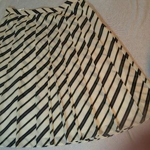 $6 SALE! CHECK MY SHOP! BANANA REPUBLIC SKIRT sz 6